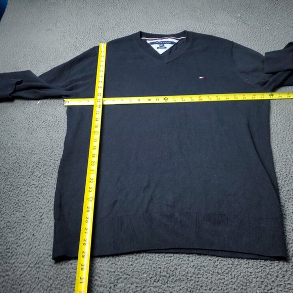 Tommy Hilfiger V Neck Sweater  Mens XL  Black Pullover - Picture 7 of 8